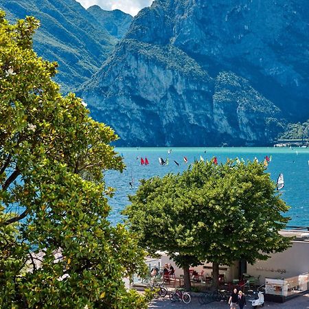 Hotel Geier Torbole Sul Garda Buitenkant foto