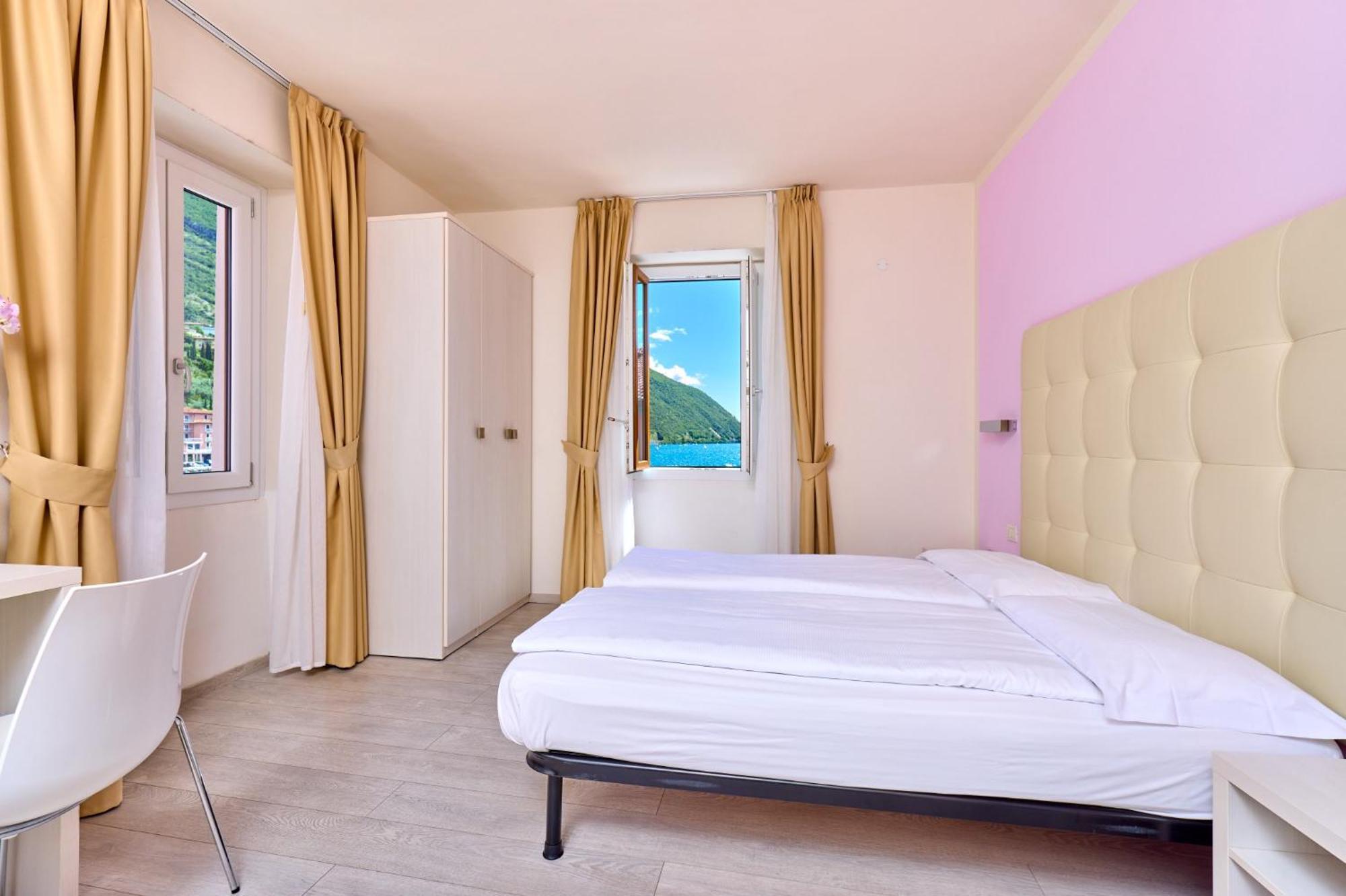 Hotel Geier Torbole Sul Garda Buitenkant foto