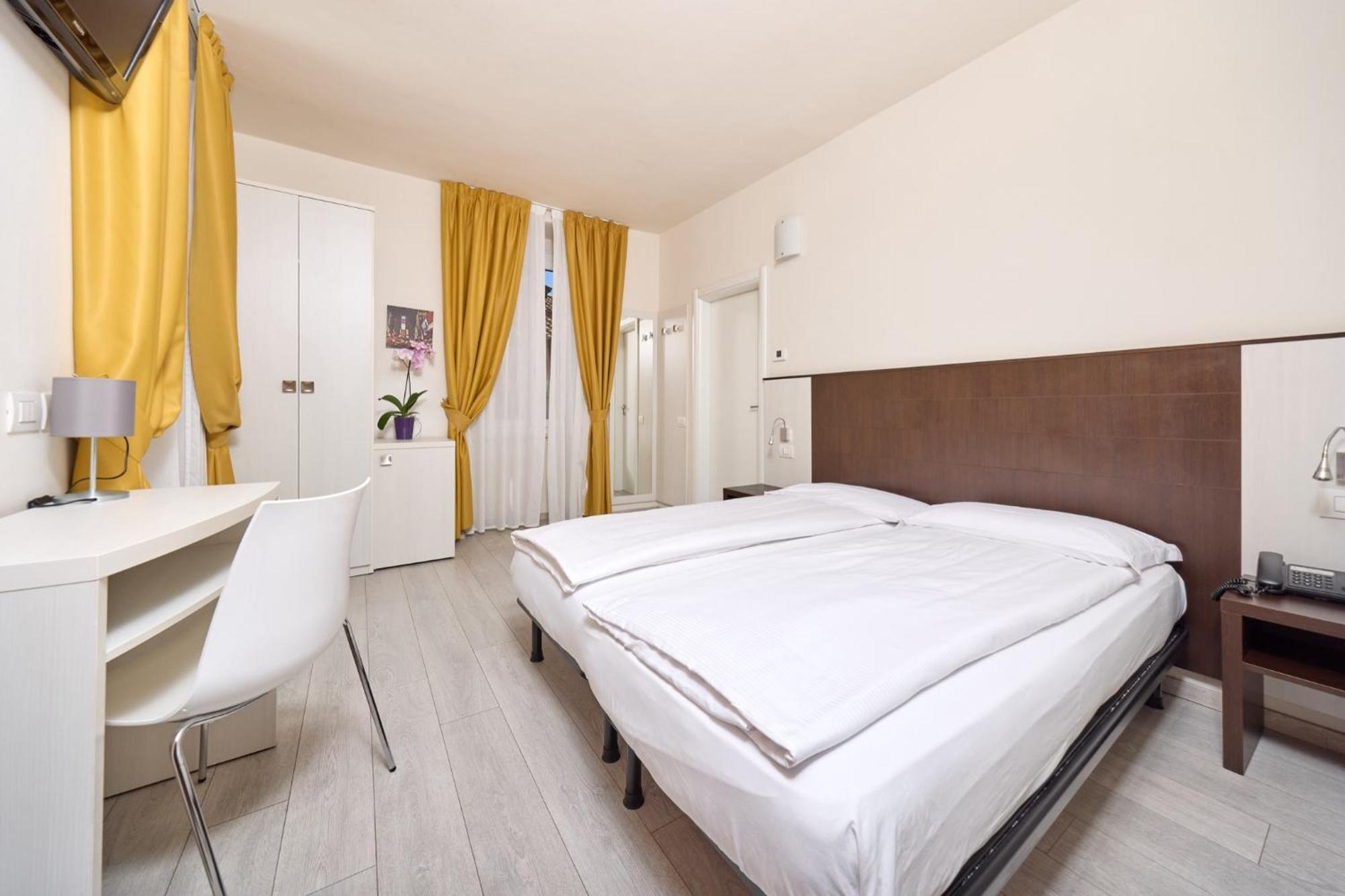 Hotel Geier Torbole Sul Garda Buitenkant foto