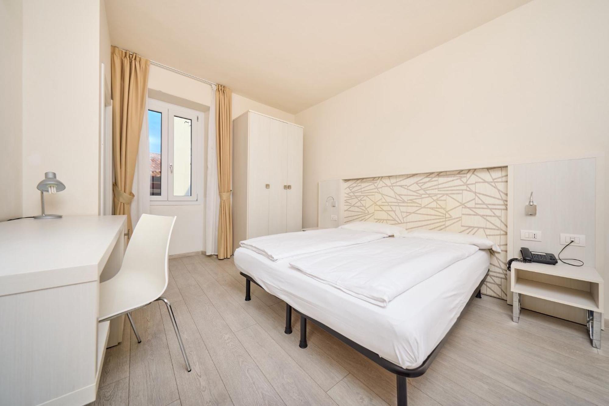 Hotel Geier Torbole Sul Garda Buitenkant foto